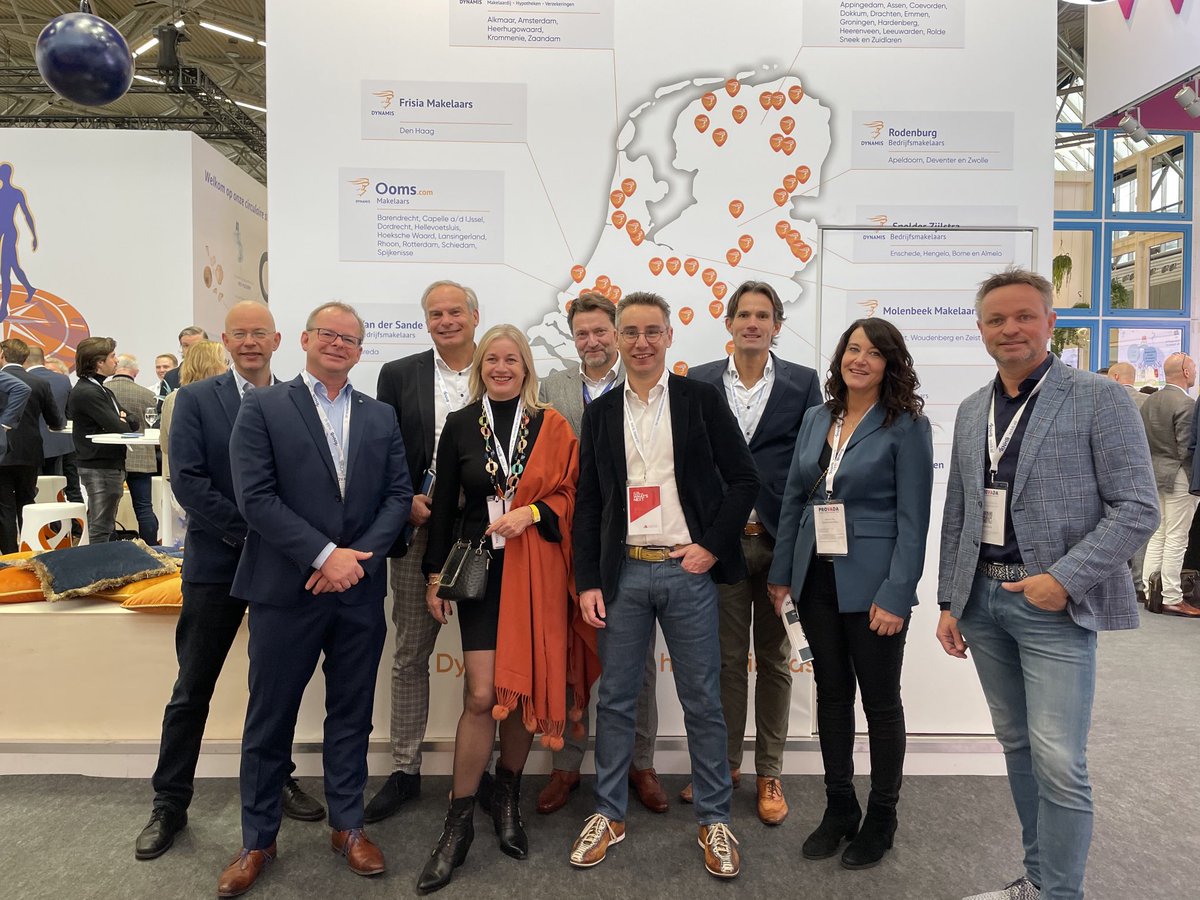bren_berg's tweet photo. DVS Zwolle op Provada 21 #dehardekern ☀️ https://t.co/AoLYrpzmen