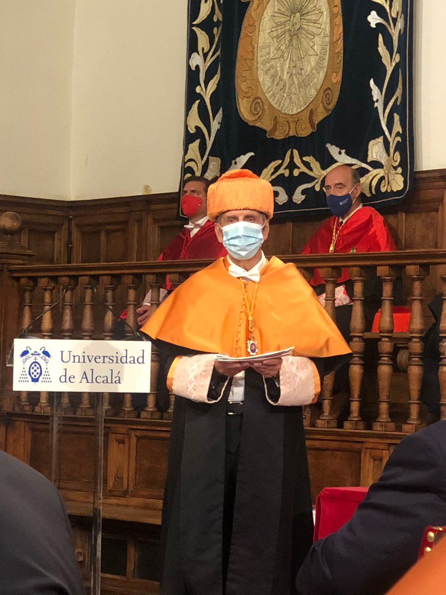 macam_uam's tweet photo. Enhorabuena querido profesor, D. Leandro Cañibano, Presidente de AECA, por su nombramiento como Doctor Honoris Causa por la Universidad de Alcalá, en reconocimiento a su trayectoria personal, docente e investigadora. #somosmacam #investidura #contabilidad #auditoria https://t.co/uv22e9LBhg