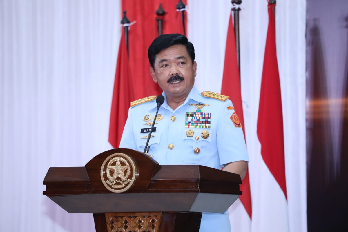 Puspen_TNI's tweet photo. Panglima TNI didampingi Kapolri memberikan pembekalan akhir Pendidikan kepada para Peserta Didik Sespimti Polri Dikreg ke-30, Sespimmen Polri Dikreg ke-61 serta Sespimma Angkatan ke-66 di Lemdiklat Polri.
#tni #p5tni #kapolri #sespimti #sespimmen #sespimma #lemdiklatpolri https://t.co/cZGLkbmwDs