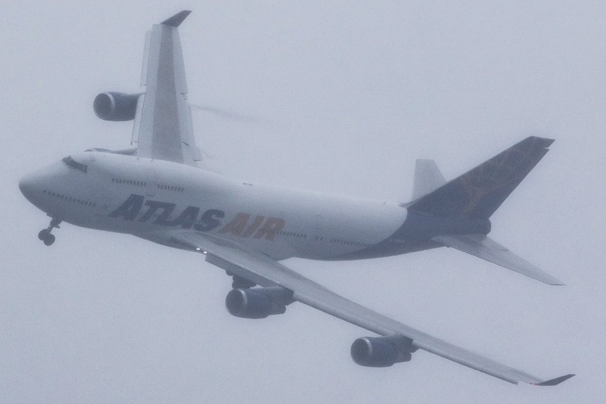 大雨の中で見たこの爆捻りはいつまでも忘れない😢👋

Atlas Air
B747-446 N464MC