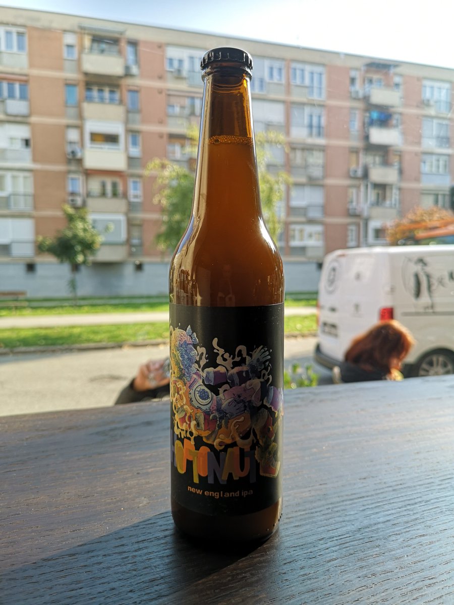 Dofurali im točeno, al fotkali bocu