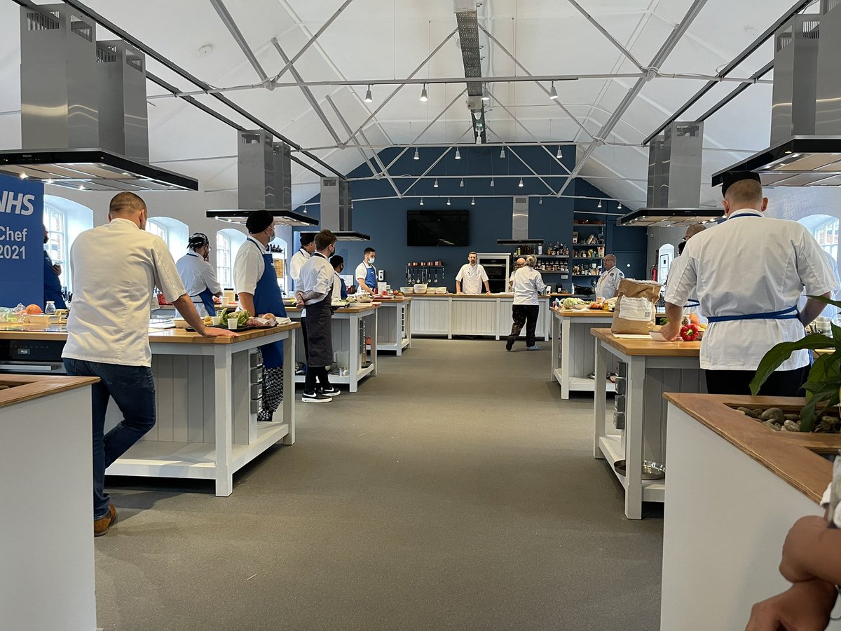 Good luck to all the contestants in the #NHSChef2021 Finals today - glad to be here seeing some amazing Hospital Food #greatfoodgoodhealth #powerofpartnership @NHSSupplyChain @hcashells @craigsmithukiss @Vadischef