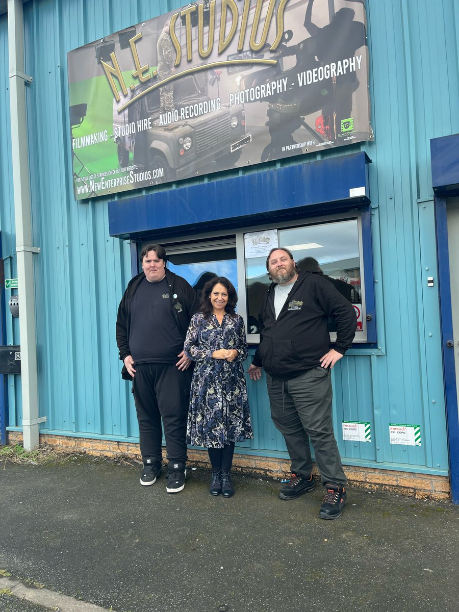 nes_studios's tweet photo. We were delighted to have a visit from @JulieElliottMP recently who enjoyed a guided tour whilst we were able to chat with her about the work we do in #Sunderland and beyond. Thanks for your visit Julie, it meant a lot to us! https://t.co/JmtJ9e198n