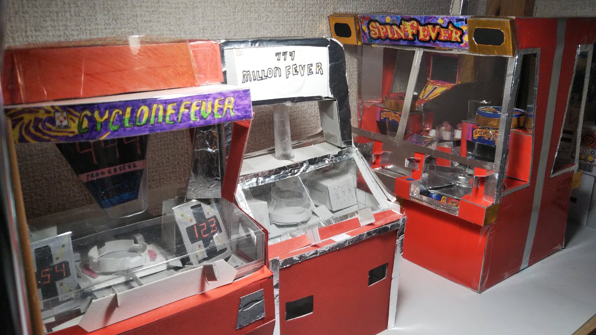 スピンフィーバー2 赤皿，抽選機 メダルゲーム 1000円スタート