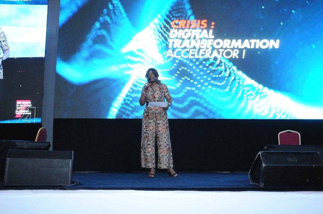 KrissBrochec's tweet photo. Un grand merci au @DSI_Tunisie pour m'avoir choisi comme MC, modératrice et animatrice pour 3 jours de forum consacrés à la transformation digitale à Hammamet. 
#forumDSI , #forumDSI2021 https://t.co/R2vA9UGbpx
