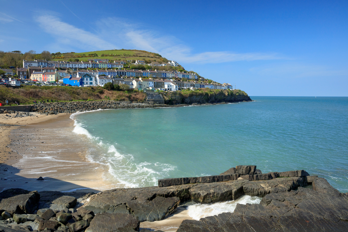 Ganwyd #DylanThomas ar y diwrnod hwn yn 1914.  

Wyddoch chi ei fod wedi treulio cyfnod yn byw ac yn ysgrifennu yn Y Cei Newydd #Ceredigion - "y lle mwyaf gwerthfawr yn y byd" yn ystod y 1940au?  
📚🖊️
bit.ly/3jITBZE