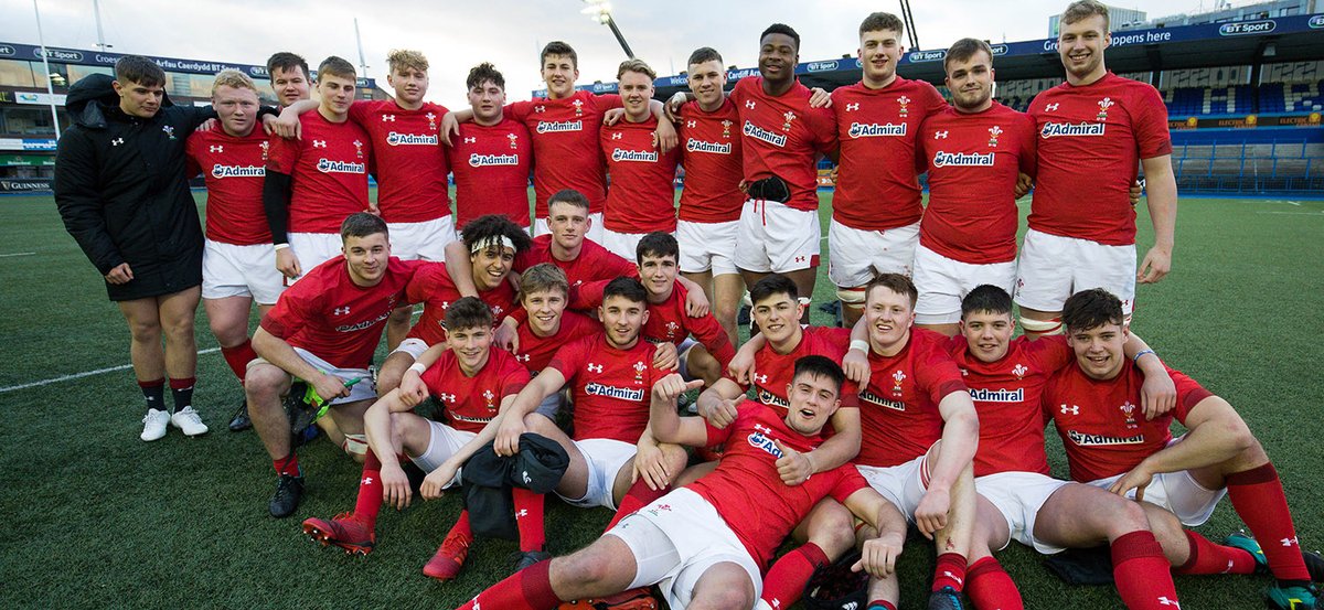 CrossTheLine6's tweet photo. 1 to 👀 @edgdunford @CardiffUni_RFC 
Very exciting player with a massive future. The Wimbledon RFC player was part of the exiles program which saw him play in a very exciting Wales 18s team boasting players the likes of LRZ, Ben Carter, Dylan Davies, Ioan Lloyd, Brad Roderick. https://t.co/18so8fRLbE