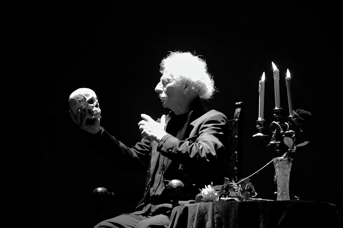 Hay que aprender del Barroco: ese todo es nada. La cultura no es saber para distinguirse de los demás, sino conciencia de que todos somos los demás.

DOS TABLAS Y UNA PASIÓN🌹
⭐ Jueves 28, Las Palmas de #GranCanaria
⭐ Viernes 29, Santa Cruz de #LaPalma
#Canarias #IslasCanarias