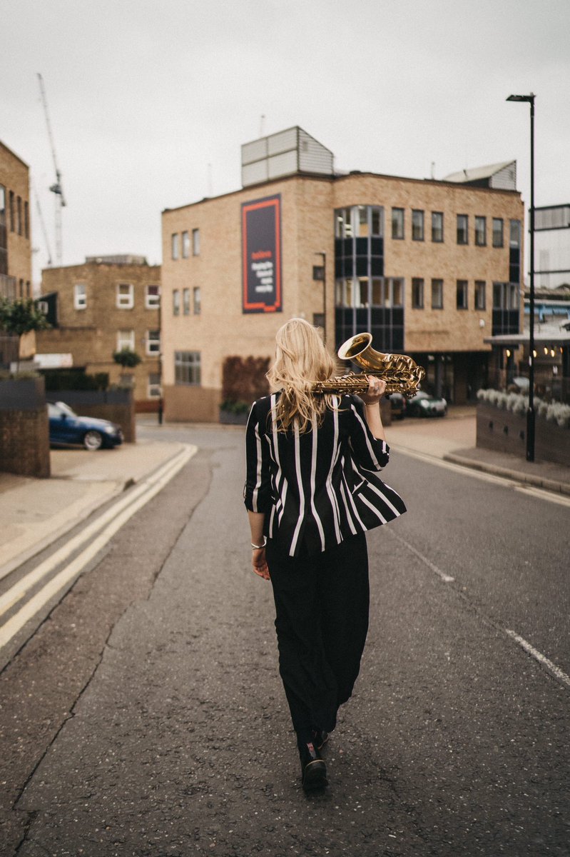 Emma Rawicz-Szczerbo tweet media