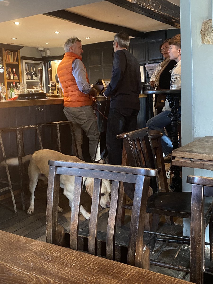JenCarsonTaylor's tweet photo. Meanwhile, at the excellent The Hollow Bottom pub in the equally well-named village of Guiting Power, nothing better than a day in the English countryside.
#TheHollowBottomPub
#GuitingPower
#EnglishCountryLife
#England
#VillageLife https://t.co/xhW9FuxGxb