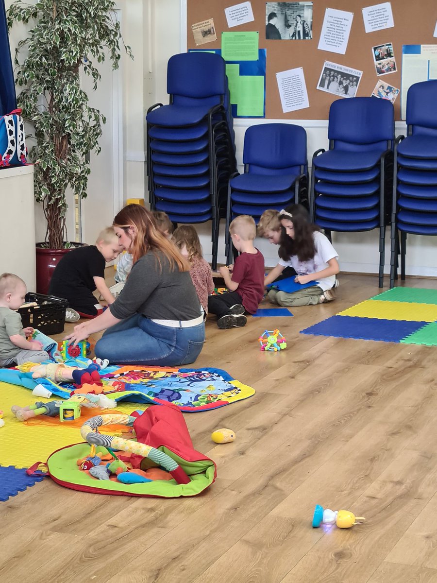 Volunteersnw's tweet photo. We're having lots of fun at our first Messy Play session during Half term week. Sally from Grow Eastbourne is also here with an 'Exploring Food' session. 

Why not have a slice of cake to eat in our Cafe. Don't forget we also have plenty of  Halloween Costumes for only £3 each. https://t.co/1rAEJ6xqQx