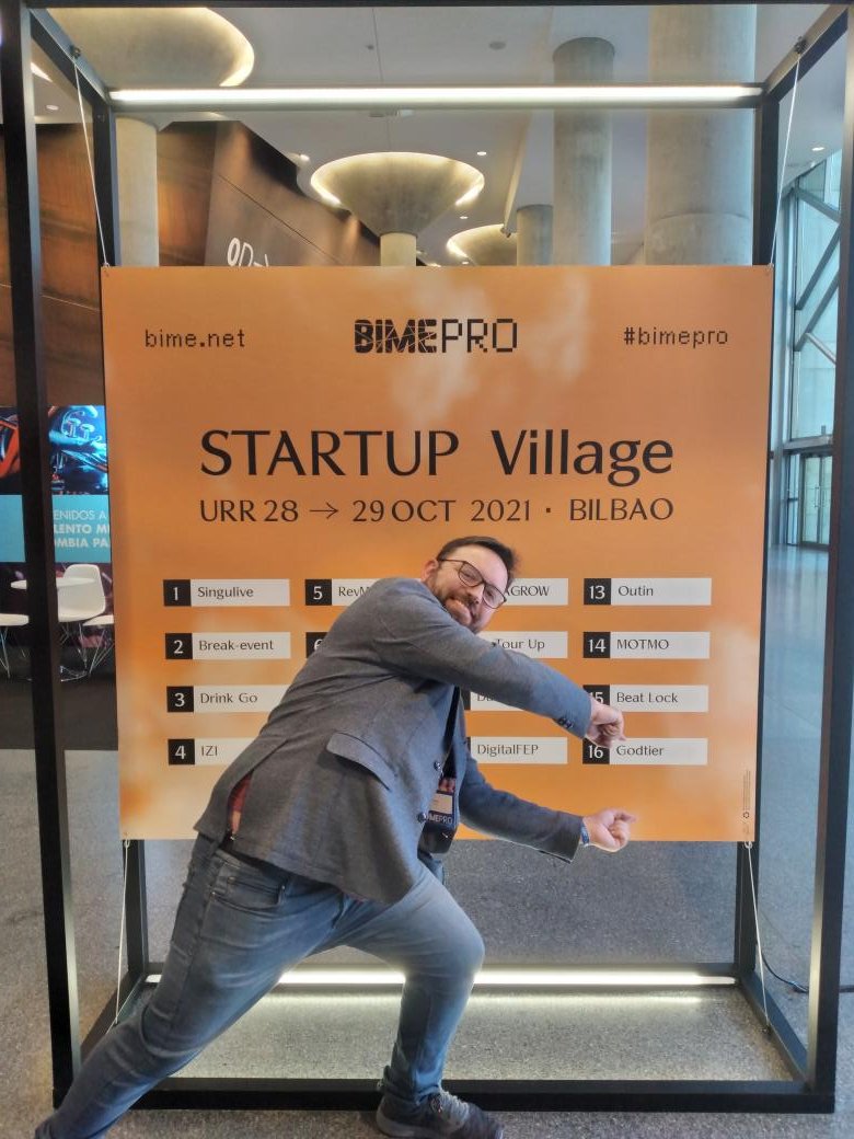 D_Weinacker's tweet photo. Con @godtier ya estamos en @BIMEPRO Bilbao!! Gracias @BizarroLab por confiar en nosotros #godtier #esports #bimepro #bizarrolab #bimeprobilbao #Bilbao https://t.co/qeBoiVOmZg