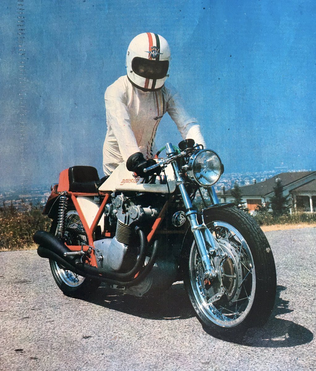 MVAGUSTAracing's tweet photo. @Lamalasuerte_Ed Massimo Tamburini y su MV Agusta 750 https://t.co/gN6EyYwqcy