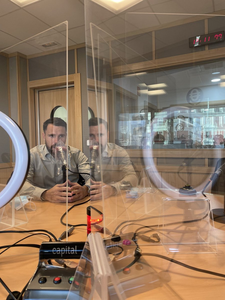 Estamos en directo con <a href="/moralesboxing/">moralesboxing</a>