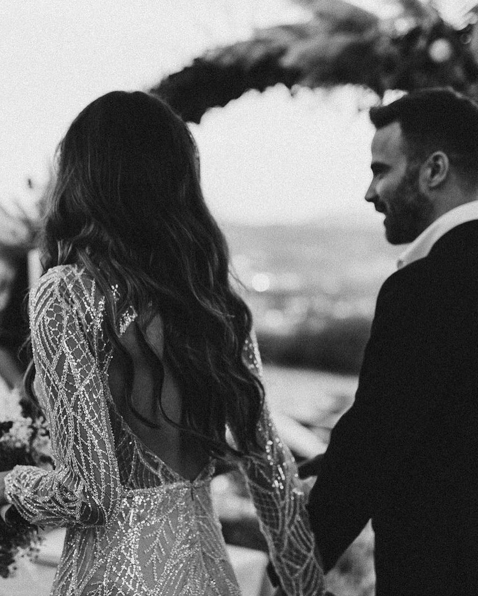 Splendorous | 3210
Royalty collection 

pollardi.com/catalog/pollar…

#wedding #weddingdress #weddingday #weddingplanner