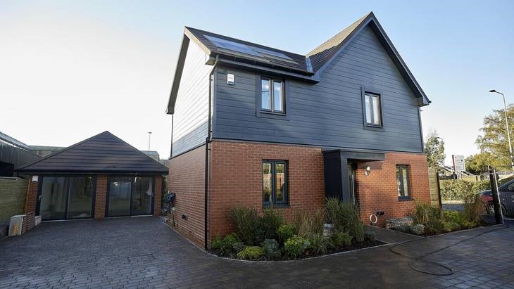 AIMCH partner, @Barrattplc, has created The Z House – the first home in the country to be built by a leading housebuilder that goes beyond the Future Homes Standard.

Read here: bit.ly/3CjjOoX

<a href="/TimberSystems/">Donaldson Timber Systems</a> <a href="/the_MTC_org/">The MTC</a> <a href="/LQHomesMatter/">L&Q</a> <a href="/ForsterRoofing/">forsterroofing sheet</a> @CScotIC
