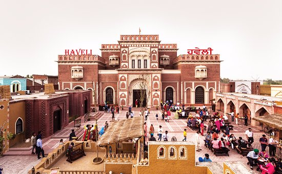 OceansTravel's tweet photo. Rangla Punjab Haveli a traditional Punjabi restaurant. The restaurant is famous and is set in typical Punjabi village-style interiors. During the weekends where you can experience the food accompanied by charming folk music and dance performances.

#Travel #India #Punjab #flights https://t.co/KSVj1yBR9V