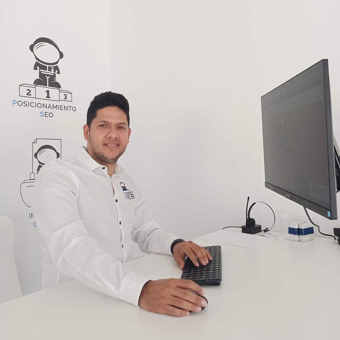 UniversoWeb_Esp's tweet photo. ¡Estamos estrenando oficina!

Nos hemos trasladado a una oficina con más espacios para que te sientas más a gusto cuando nos visites

Está ubicada en Calle Manuel Azuaga, 6 Frente a la antigua Azucarera en Torre del Mar

¡Visítanos!🚀

#UniversoWeb #torredelmar #MarketingDigital https://t.co/kw7S7YEZPh