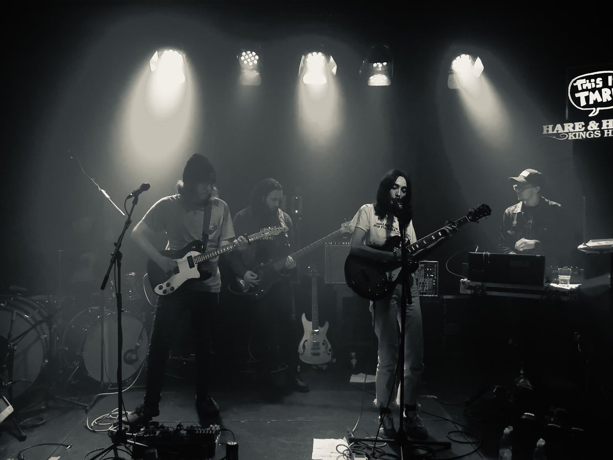 townmn66's tweet photo. @kinghannahmusic Great show last night. Nice to chat with you after and thanks for signing the album  hope the rest of the tour goes well 👍 https://t.co/0OkgRwKPKX