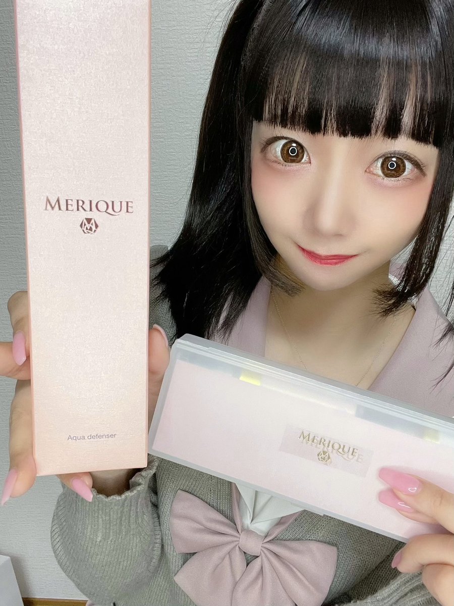 tanrina_'s tweet photo. 本日最終日、21:30から配信します❕
23時まで❕
#桜川りな 🌸絶対1位とります🥇
頑張ります‼️

https://t.co/pXkyMYNc6S

そして今日 #MERIQUE さんから
アクアディフェンサーと、クレンジングや化粧下地などのセットをいただきました💄🥺❤️
りなのイメージカラーのピンクだし嬉しい🎀早く使いたい💗 https://t.co/Fz4imXorUl