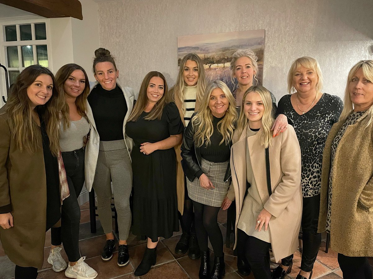 A_Gift_To_Lift's tweet photo. What a fantastic evening catching up with the AGTL team, it was great to get our heads together and put some exciting ideas on the table for upcoming events and fundraisers to meet our ultimate goal of a holiday home. https://t.co/K0eJTyWD5O
