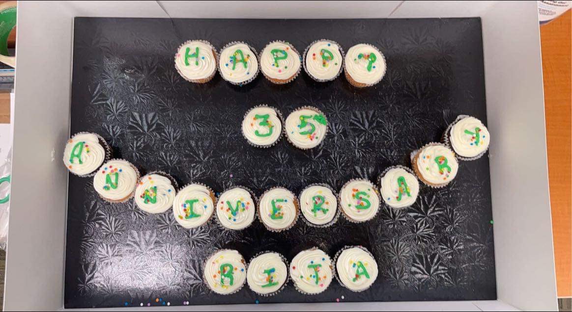 Marlyesesimms's tweet photo. #HappyTDanniversary #Rita35yearsatTD  Big congratulations to Rita at 5770 Marystown on 35 wonderful years of service. You go above and beyond every day. Thank you!! ⁦@rmccarthy61⁩ ⁦@MuirChris_TD⁩ ⁦@JennAuld⁩ ⁦@kayla_power⁩ https://t.co/5GpqWwYgwQ