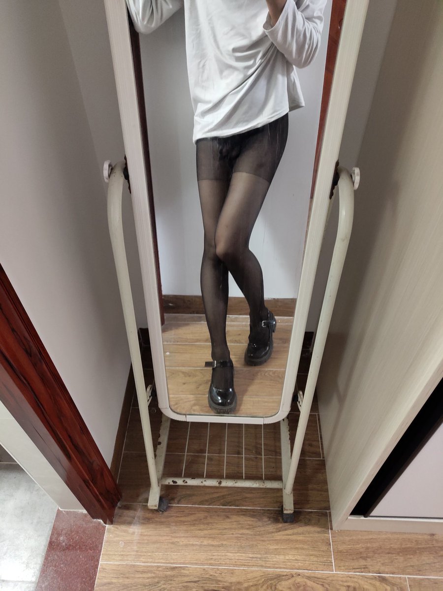 Zzming01's tweet photo. 嘿呀！
#伪娘日常 #伪娘丝袜 #女装男子 #黑丝 #鞋襪 https://t.co/WE7PVOokPN