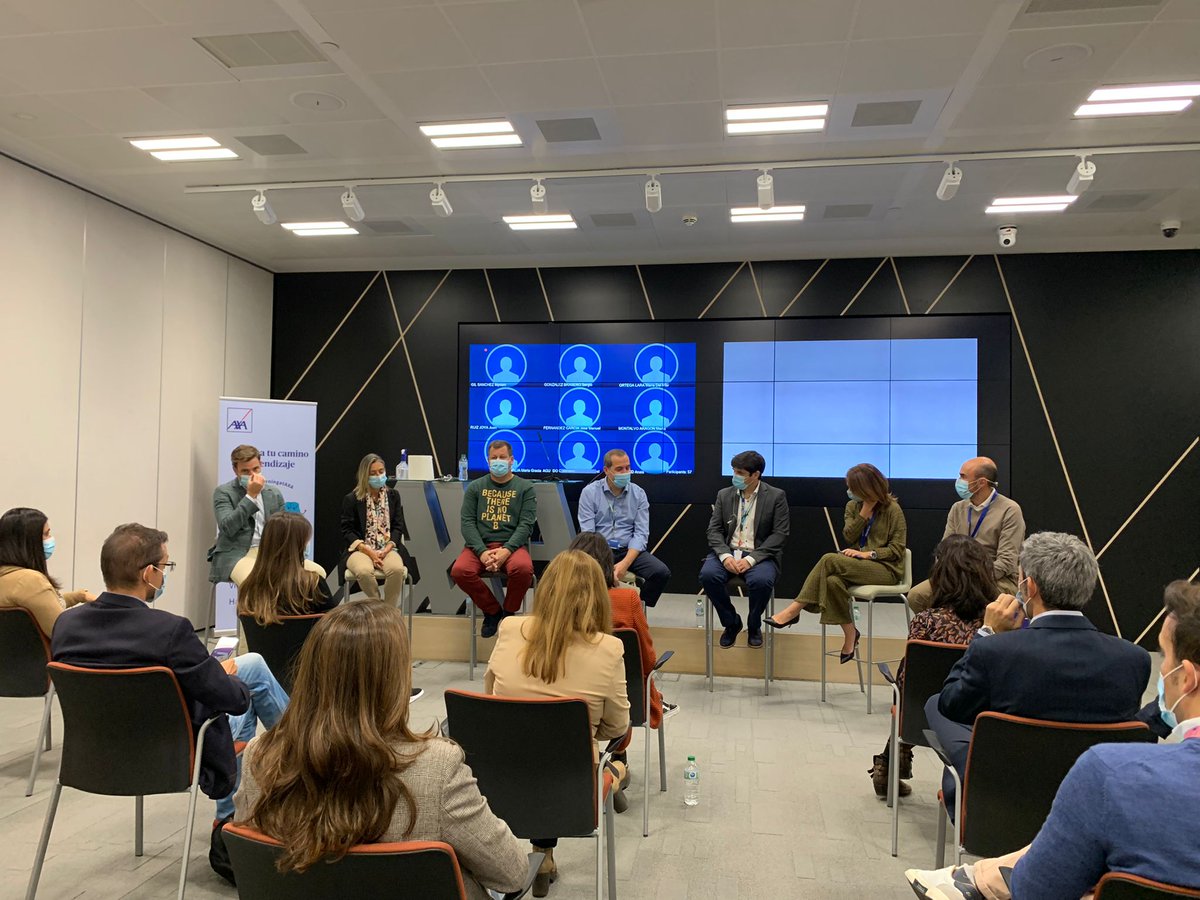 Continuamos la #AXALearningWeek dejando huella verde en "Green Business: AXA España por el Clima" hablando de nuestra contribución en Inversiones, Redes, Movilidad, Empresas, Cliente y Protección Particulares en la mesa redonda liderada por <a href="/IgnacioLerga/">Ignacio lerga</a> #WeCommitToClimate