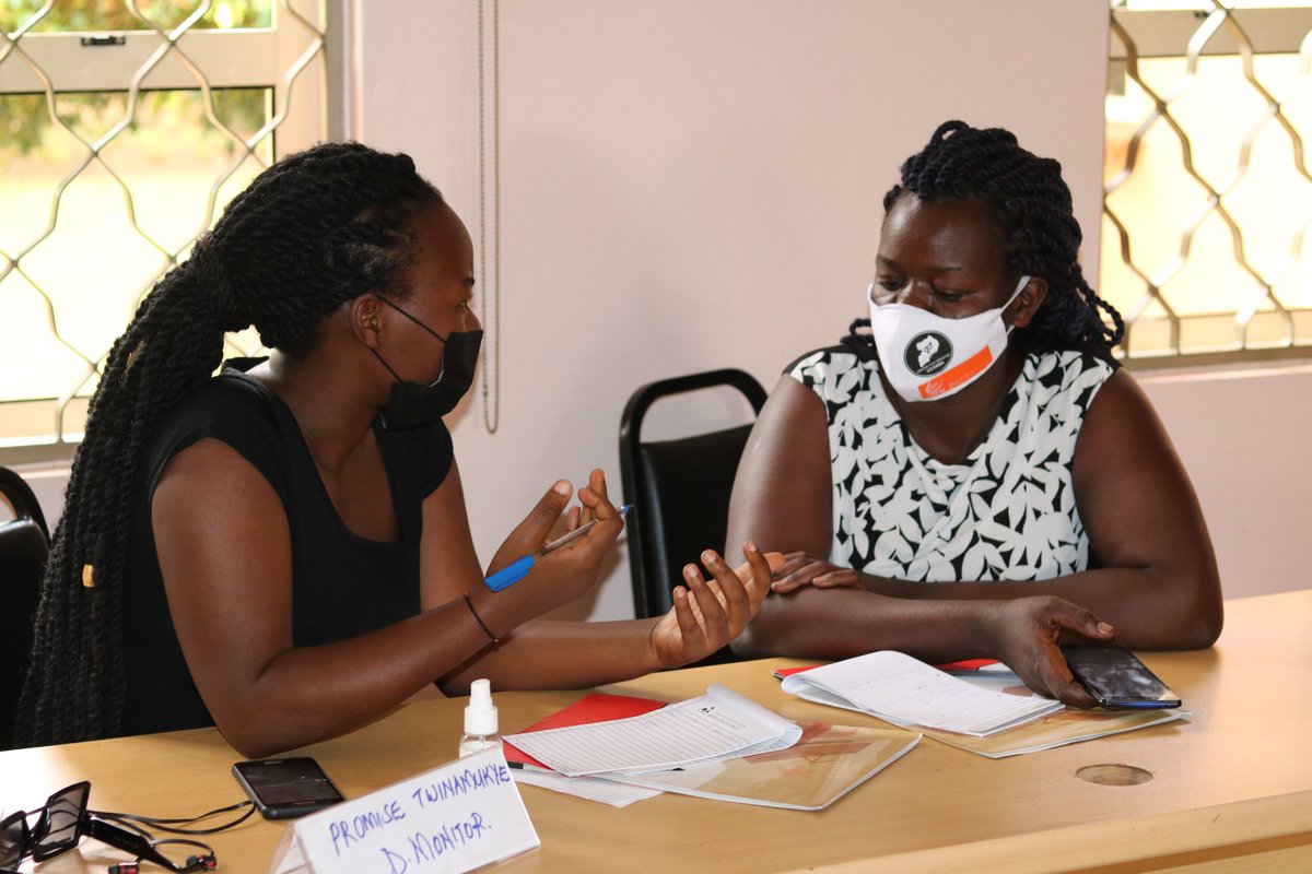 ACME_Africa's tweet photo. "Journalists often report in stories above the waterline- the emerging events and actions"
Today, participants in the #EnvironmentReporting fellowship unpack the iceberg using the systems thinking model
📸 @joshua_mitala https://t.co/6pkEZ7PSzp