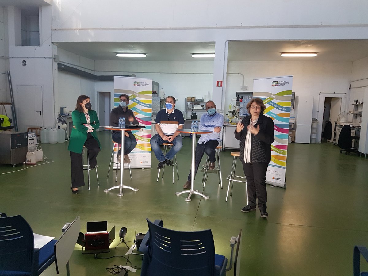 CEEIARAGON's tweet photo. ✈️Despega en @CEEIARAGON el evento 'Corrientes tecnológicas y sociales. Fundación de startups'
📌#AragónEmprende #JustGlobal #Contipos @TMindkind #ComunidadCEEI
🔴¡Sigue aquí mismo todo el encuentro!👇👇
📹 https://t.co/SM0zcsazYz https://t.co/jw82iCfHU9