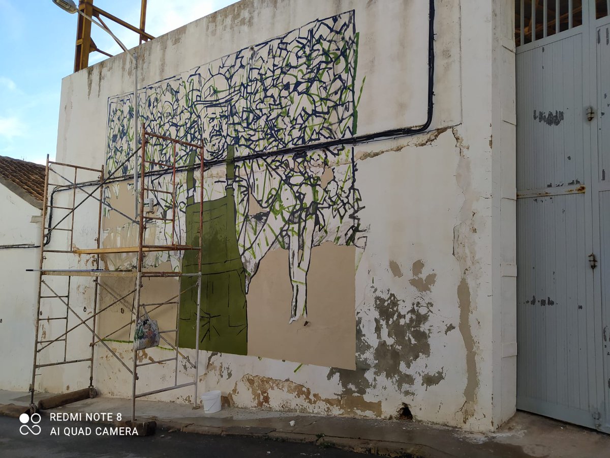 ElRall's tweet photo. 🎨Ens acostem ara fins a @ChesteAyto, a la Foia de Bunyol. Allí ho tenen pràcticament tot enllestit per a celebrar la sisena edició de #Graffitea, el festival d'art al carrer que tindrà lloc des de hui mateix i fins al pròxim diumenge, 31 d’octubre. Coneixem ja com van els murals https://t.co/iKyLwbdlFp