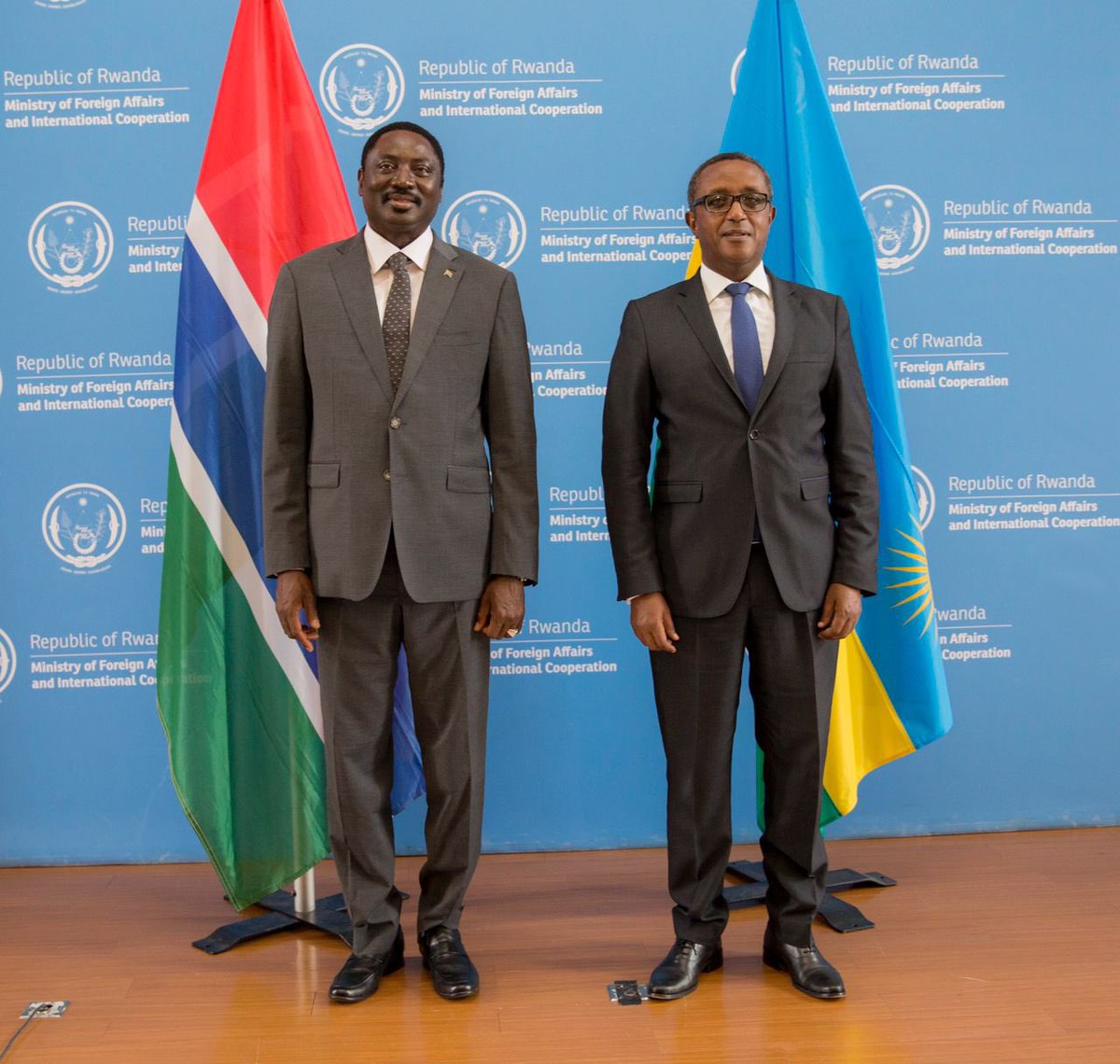RwandaMFA's tweet photo. 🇷🇼 🇬🇲
Minister @Vbiruta received his counterpart, Minister Mamadou Tangara of #TheGambia. They committed to strengthen bilateral and multilateral cooperation and signed a General Cooperation Agreement between the two countries. https://t.co/JGfdpRAHjT