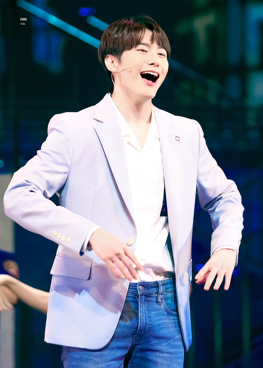 chic__95's tweet photo. 211023 사랑했어요 커튼콜 HQ

사실대로 말해봐.. 너 아기멍게야?

#승식 #강승식 #SEUNGSIK
#빅톤 #VICTON #사랑했어요 #기철 https://t.co/uMKPzYsWU1