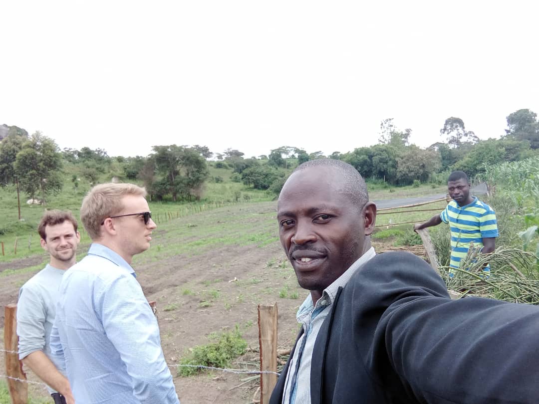 africa_prosper's tweet photo. We are pleased to have had visitors from @rikolto on a few of our 9 integrated #climatesmart vegetable garden sites in Western Diocese of Church of #Uganda. The sites are our way of sustainably empowering communities achieve robust local #foodsystems for households in the region. https://t.co/RQ0NpALG8P