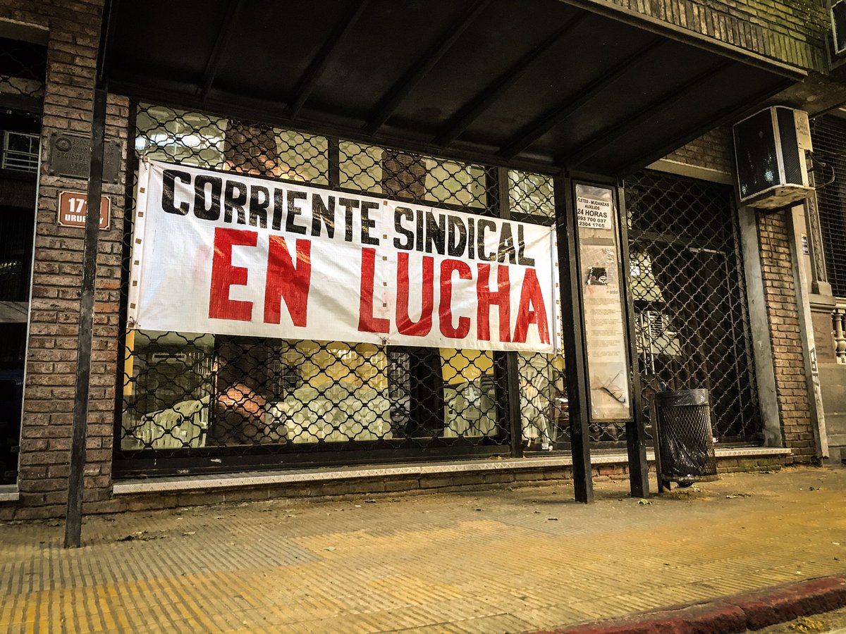 joselosuinau's tweet photo. Con una gran participación de compañer@s de diferentes sectores de trabajo, de ámbito público, privado y municipal la corriente sindical EN LUCHA realizó un encuentro de Delegados preparando el XIV Congreso del PIT CNT https://t.co/bBNuFFRwb9