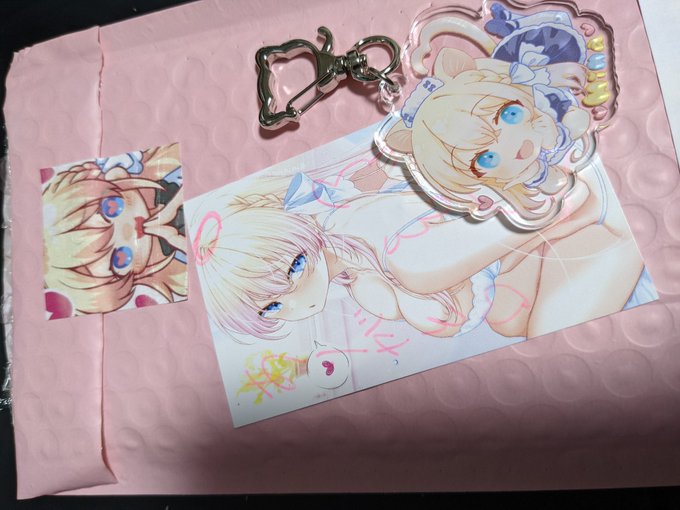 ひなちゃん届いたかわいい〜!!!!!えっち!! 