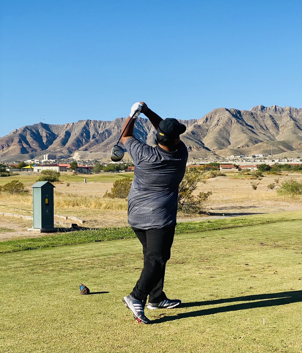 GolfMatador's tweet photo. It’s a glorious day for some matador golf 🏌🏼‍♂️@frontz_eric @JSalgado_PHS @DGonzalezYMS @AP_STellez @ParklandhsM @Mrs__Veee @FBLAMATS @Parkland_Press @Matadorsof2022 @ParklandGo https://t.co/sj076i4vHH
