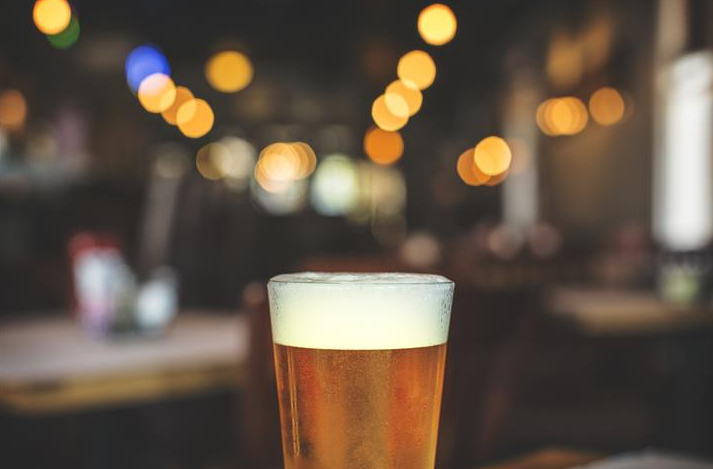 Broadway_Pub's tweet photo. No matter what you're sipping, we set the bar pretty high! 😏🍺
.
.
.
#GranvilleOH #OHEats #ExploreOH #TravelOH #ThePubOnBroadway #Beer #BroadwayPub #Granville #Ohio #CraftKitchen #614 #740 https://t.co/1n7xmIQBj7