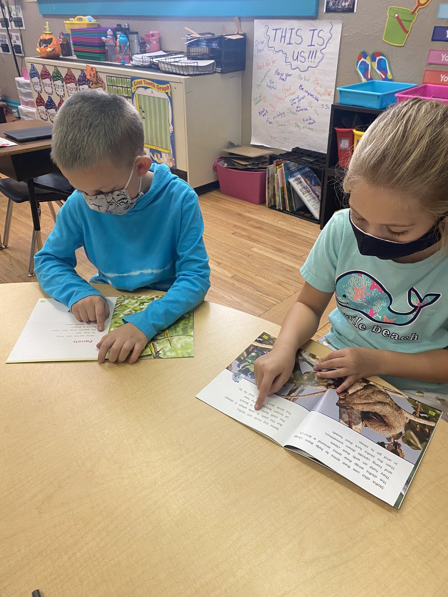 Working on Guided Reading in room 109! Today’s good reader goal is: Good readers check the first sound of an unknown word and then stretch the whole word out to check if it looks right.  <a href="/RES_RSSS/">Rockwell Elem NC</a> <a href="/JenniferWarden5/">Jennifer Warden</a> @RES_halexander