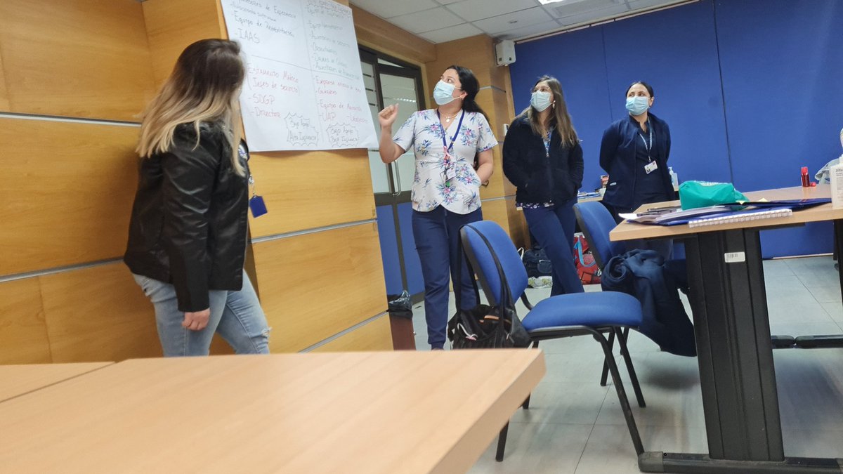 CarytoNeira's tweet photo. Último grupo🥰🧡
@RNAO 
@rnaohcvb 
@valparaiso 
@hospitalcarlosvanburen https://t.co/MnS0ggCm9r