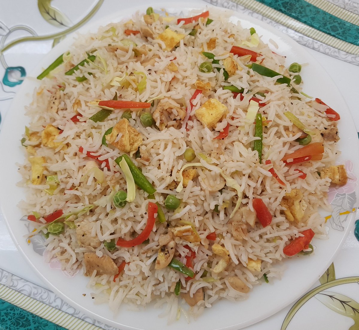 Chinese egg fried rice recipe looks yummy and delicious 👌 if u want too watch this recipe🤩 so don't forget to click 👇
youtu.be/8VsLsd_Iw6w