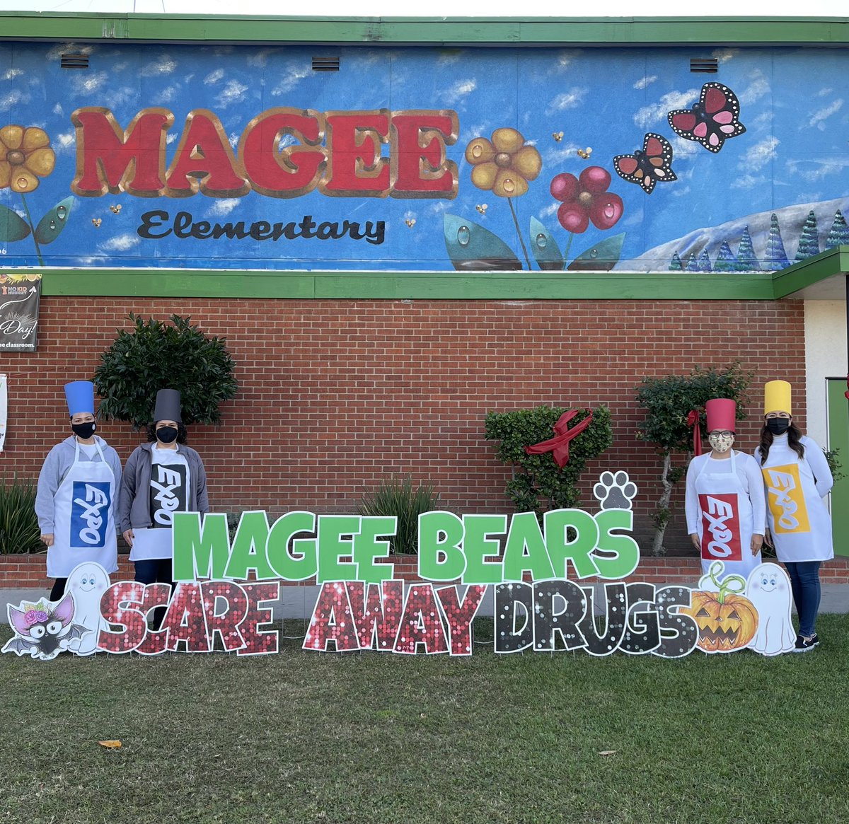 <a href="/MageeBears/">Magee Academy</a> Scare Away Drugs 🐻🚭 <a href="/MelgarQuinteros/">Mrs Melgar-Quinteros</a>