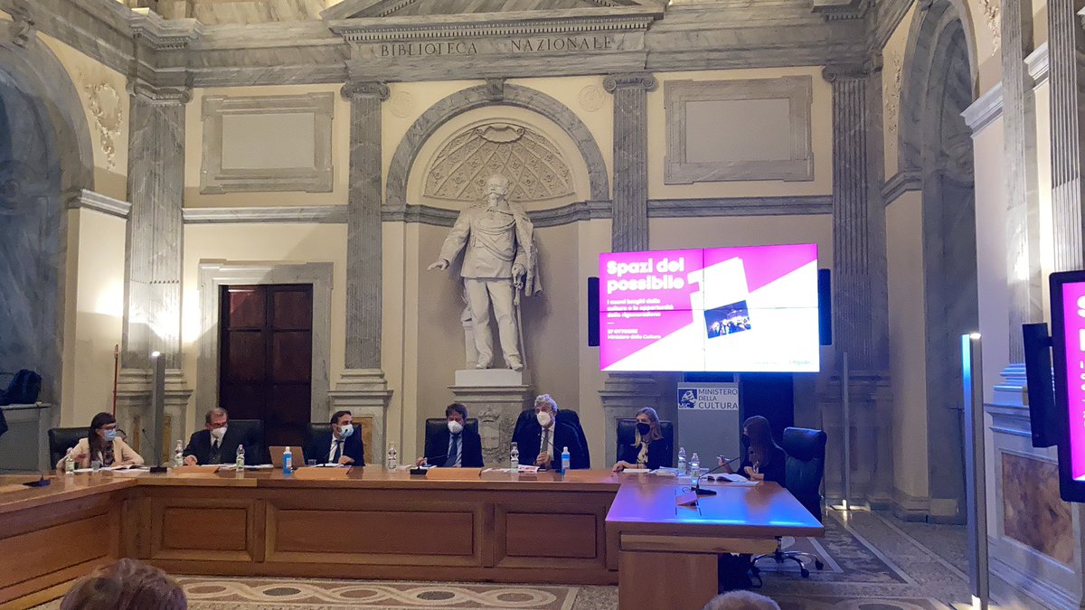 fondunipolis's tweet photo. Gli #Spazidelpossibile sono le infrastrutture di prossimità, ma per farle crescere c’è bisogno di abilitare, di mettere in connessione pratiche dal basso e istituzioni, di sperimentare politiche ibride e valutazione d’impatto: economico, sociale e civico. @larobbi @MiC_Italia https://t.co/smgXCfGQ9S