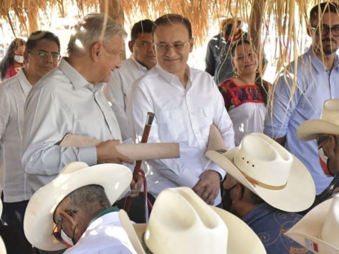 AlfonsoDurazo's tweet photo. No tenemos derecho a fallarle a las y los sonorenses, y no lo haremos.  

Como indica nuestro presidente @Lopezobrador_, las y los sonorenses piden un cambio verdadero, una transformación que traiga bienestar, que combata la corrupción y que gobierne para todas y todos… 1/2 https://t.co/686Q5ac0Ac