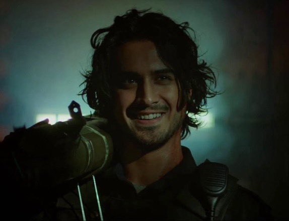 RAlNORSHINE's tweet photo. me when i smile https://t.co/pRvMJEv9zP