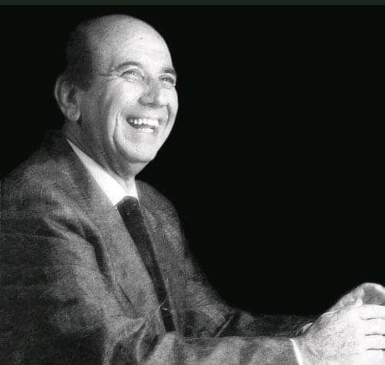 ADemocratica's tweet photo. Carlos Andrés Perez sembró progreso para Venezuela y enfrentó con valentía la subversión de felones que atentaron contra la institucionalidad democrática.

¡Hoy reivindicamos su legado como inspiración en la lucha por recuperar la democracia! https://t.co/sx8axqaETT