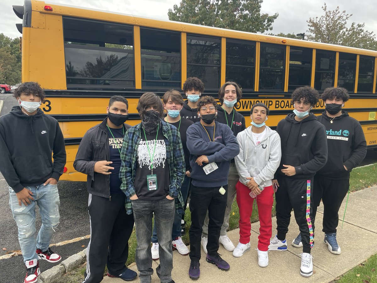 PerryWhs's tweet image. @UALocal274 thank you Jerry DeCarlo and Gerry Marshall for giving our @WeehawkenTSD students a great tour of the Edward R Gehm training facility in Hazlet and answering questions about vocations in the skilled trades like HVAC-R #WeeLearn #WeeWork @RobFerullo4 @DeStefanoEDU