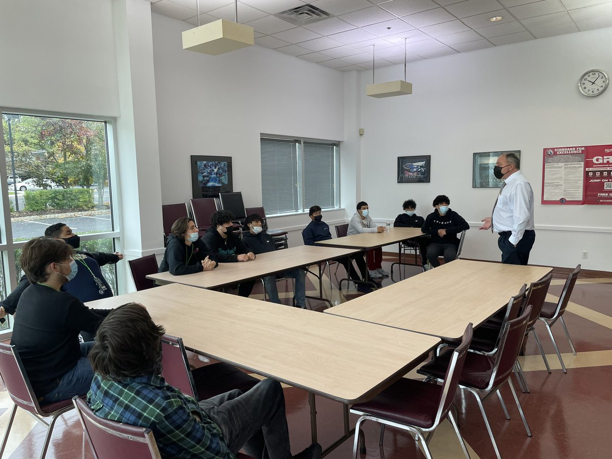 PerryWhs's tweet image. @UALocal274 thank you Jerry DeCarlo and Gerry Marshall for giving our @WeehawkenTSD students a great tour of the Edward R Gehm training facility in Hazlet and answering questions about vocations in the skilled trades like HVAC-R #WeeLearn #WeeWork @RobFerullo4 @DeStefanoEDU