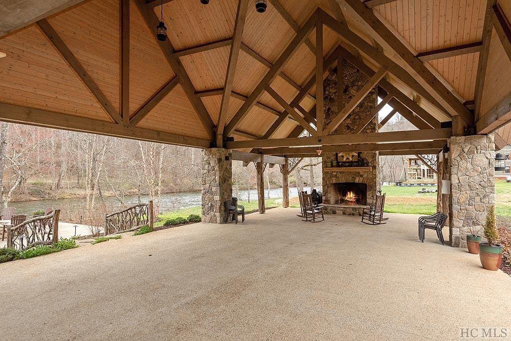 Barndominium & Farmhouses tweet media