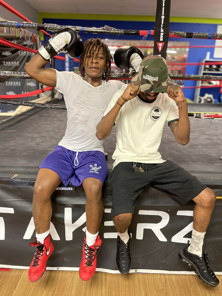 Meet the Star ⭐️: Jalil “Jaguar” Franklin, 17 y/o amateur boxer (4-1)

🥊 "Oh Mighty" Music Video is OUT NOW 🥊

🎥 Video: youtu.be/wZyzIip93QQ

#OhMighty #GROWbynakEdtruth #nakEdsince89 #nakEdtruth #YouTube #subscribe #outnow #boxing #boxer #boxinggym #proboxing #musicvideo